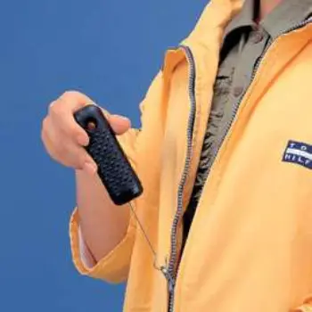 Zip Pull with Built-up Handle